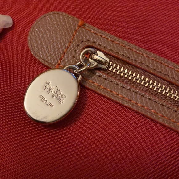 Coach Red Canvas & brown leather bag adjustable shoulder strap - Picture 9 of 11